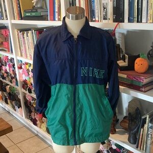 Vintage 90s Nike Men's Navy and Teal Windbreaker 
Retro vantage Nike